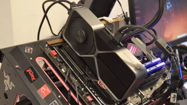 Сравнение RTX 4070 против RTX 4070 Ti