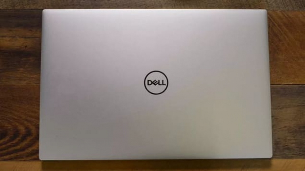 Обзор Dell XPS 15 (2022)