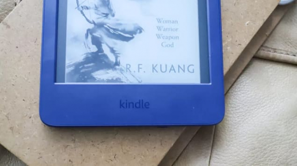 Обзор Amazon Kindle (2022)