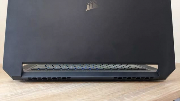 Обзор Corsair Voyager a1600